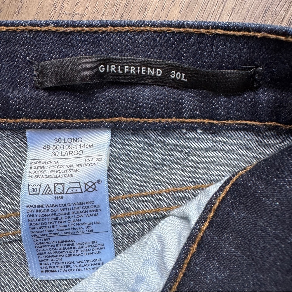Banana Republic Premium Denim Dark Wash Girlfriend Jeans - Size 30 Long - Picture 8 of 12